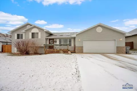 8739 Steamboat Ln, Summerset, SD 57769
