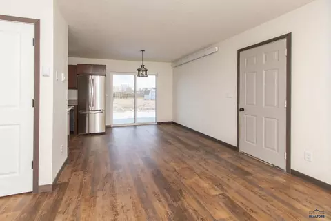 518 Falcon Dr, Box Elder, SD 57719 photo 9