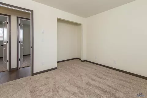 518 Falcon Dr, Box Elder, SD 57719 photo 12