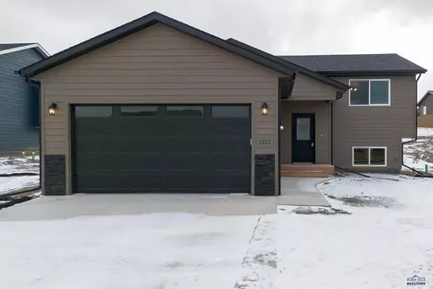1237 Kenai Dr, Box Elder, SD 57719 photo 1