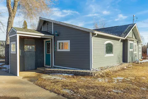 506 Dartmouth Ave, Newell, SD 57760