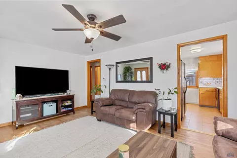 1002 Allen Ave, Rapid City, SD 57701