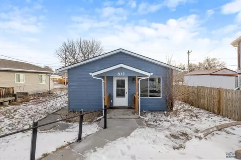 812 Wood Ave, Rapid City, SD 57701