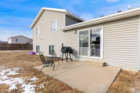 243 Ruhe Ln, Box Elder, SD 57719 photo 22