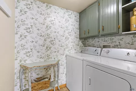243 Ruhe Ln, Box Elder, SD 57719 photo 21