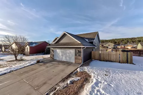 10121 Ventura Ln, Summerset, SD 57718 photo 2