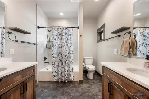 Bath - 7718 Brooks Loop, Spearfish, SD 57783 photo 2 of 7