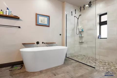 Bath - 7718 Brooks Loop, Spearfish, SD 57783 photo 5 of 7