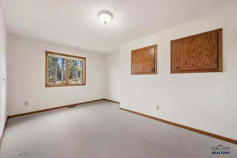 20748 76 Loop, Sturgis, SD 57785 photo 16