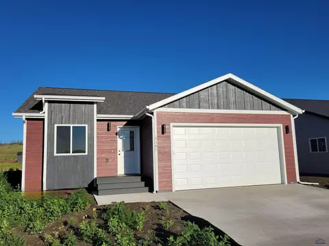5307 Bunker Dr, Rapid City, SD 57701