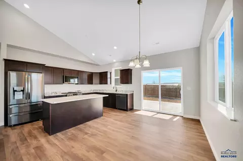425 Nighthawk Dr, Box Elder, SD 57719 photo 4