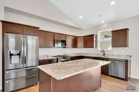425 Nighthawk Dr, Box Elder, SD 57719 photo 2