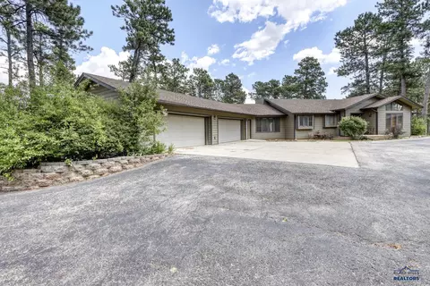 4444 W Glen Pl, Rapid City, SD 57702