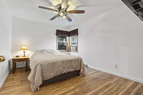 215 W 5th Ave, Wall, SD 57790 photo 17