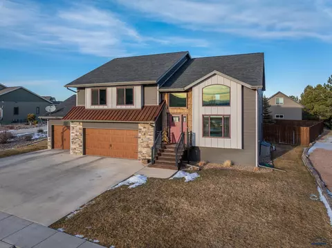 1528 Tablerock Rd, Rapid City, SD 57701 photo 2