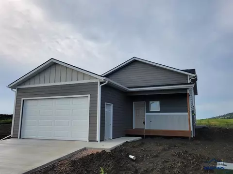 5641 Coal Bank Dr, Rapid City, SD 57701