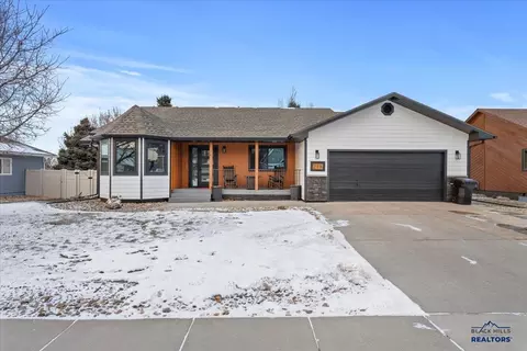 216 Union St, Spearfish, SD 57783 photo 3