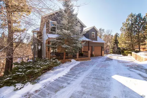 5561 Bitter Root Ct, Rapid City, SD 57702