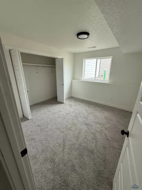 648 Valor Ct, Box Elder, SD 57719 photo 15