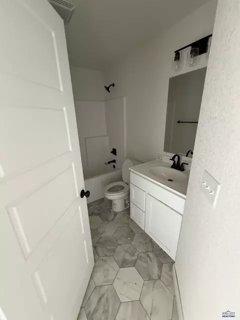 648 Valor Ct, Box Elder, SD 57719 photo 19