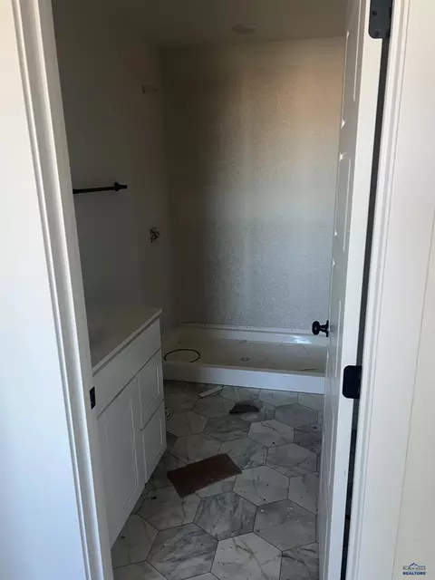 648 Valor Ct, Box Elder, SD 57719 photo 18