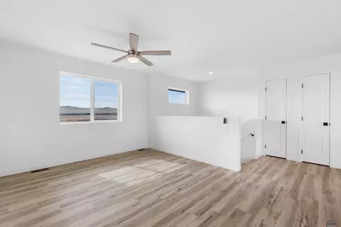 826 Yorktown Blvd, Box Elder, SD 57719 photo 4