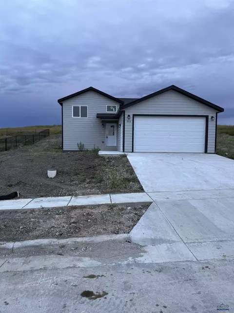 880 Yorktown Blvd, Box Elder, SD 57719