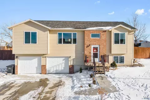 2406 Arvilla Ct, Rapid City, SD 57701