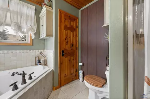 2010 Branding Iron Dr, Spearfish, SD 57783 photo 16