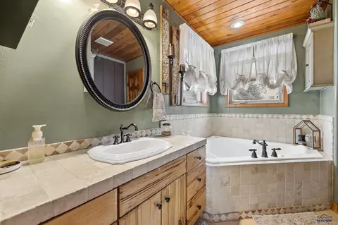 2010 Branding Iron Dr, Spearfish, SD 57783 photo 15