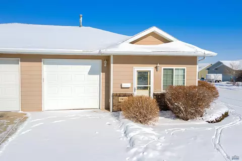 2413 Merlot Dr, Rapid City, SD 57701