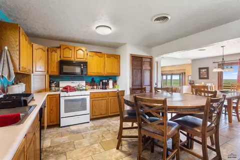601 Spur Dr Spur Ct, Wall, SD 57790 photo 11
