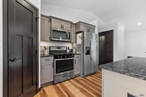 8073 Foley Dr, Summerset, SD 57769 photo 5