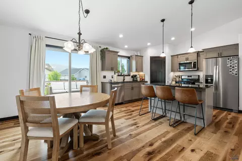 8073 Foley Dr, Summerset, SD 57769 photo 6