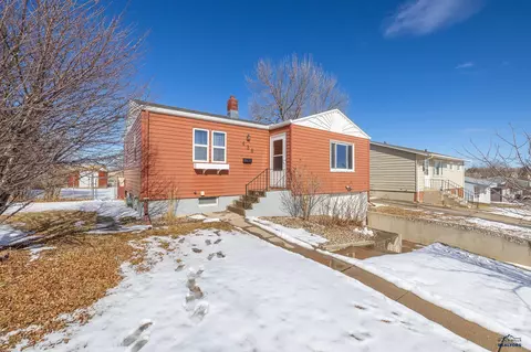 436 E Van Buren, Rapid City, SD 57701