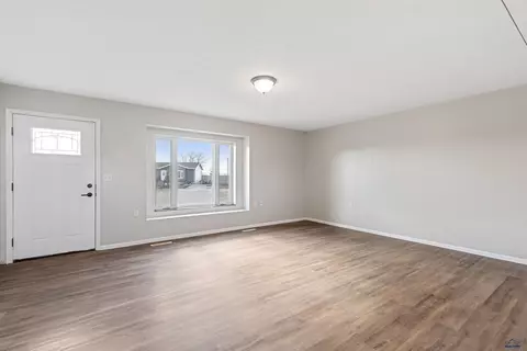 632 Shuttle Ct, Box Elder, SD 57719 photo 8