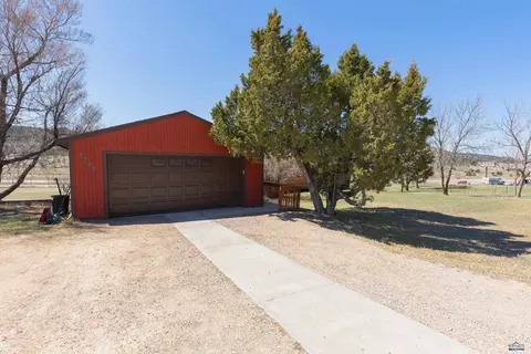 8043 Blucksberg Dr, Sturgis, SD 57785 photo 2