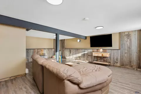 8043 Blucksberg Dr, Sturgis, SD 57785 photo 19