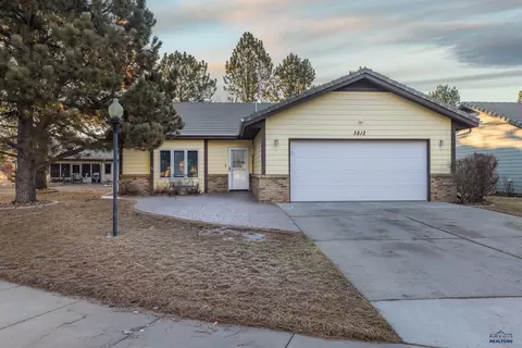 3812 Back Nine Dr, Rapid City, SD 57703