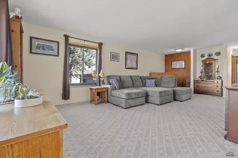 36 Stone Dr, Wall, SD 57790 photo 4