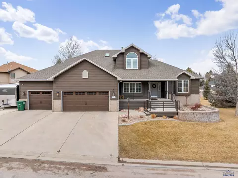 5291 Conifer Ln, Rapid City, SD 57702