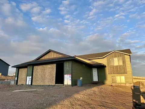 24018 Bridle Ridge Ct, Rapid City, SD 57701
