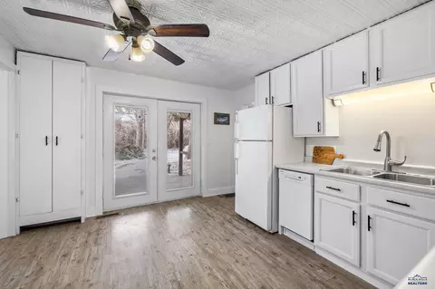 360 Antelope St, Pringle, SD 57773 photo 7
