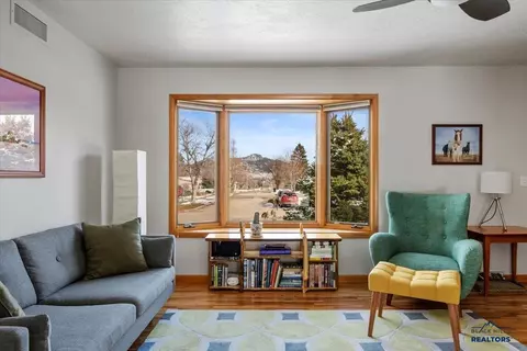 823 Verdale Dr, Spearfish, SD 57783 photo 5