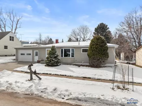823 Verdale Dr, Spearfish, SD 57783 photo 3