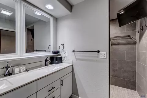 13740 Telluride St, Summerset, SD 57769 photo 24