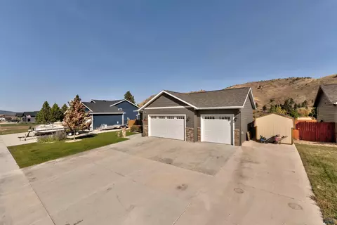 13740 Telluride St, Summerset, SD 57769 photo 3