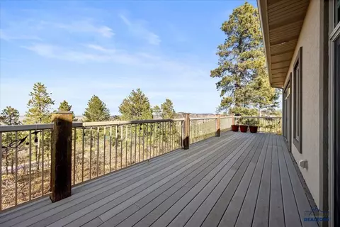 Exterior - 303 Oak Ridge Rd, Spearfish, SD 57783 photo 5 of 6