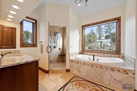 Bath - 303 Oak Ridge Rd, Spearfish, SD 57783 photo 3 of 5