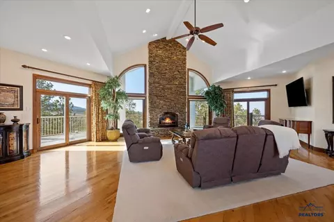 Living - 303 Oak Ridge Rd, Spearfish, SD 57783 photo 1 of 2